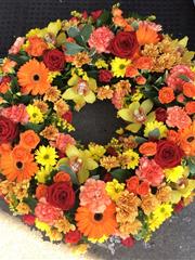 Luxury autumn leaves wreath 