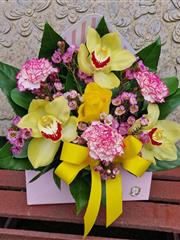 Lovely pink and yellow envelope 